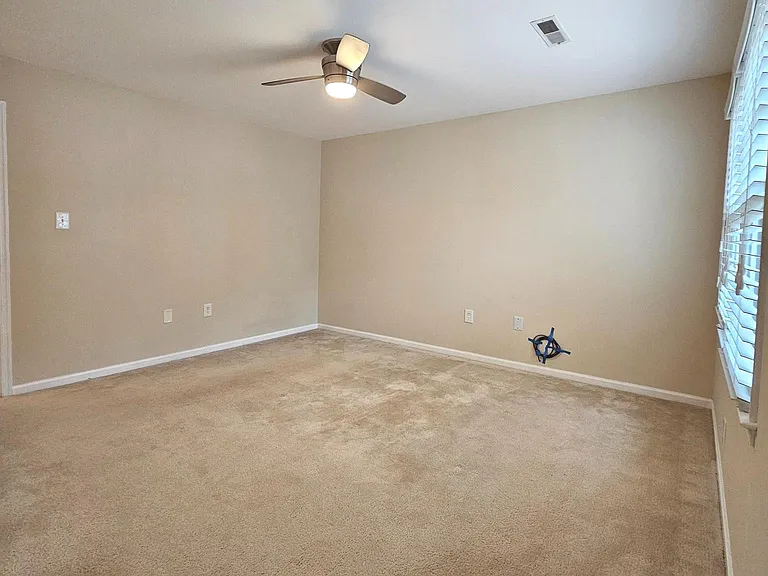 6413 Four Oaks Ln — Photo 21