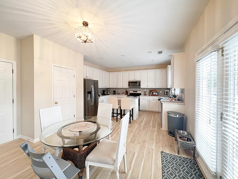 514 Adeline Ct — Photo 19