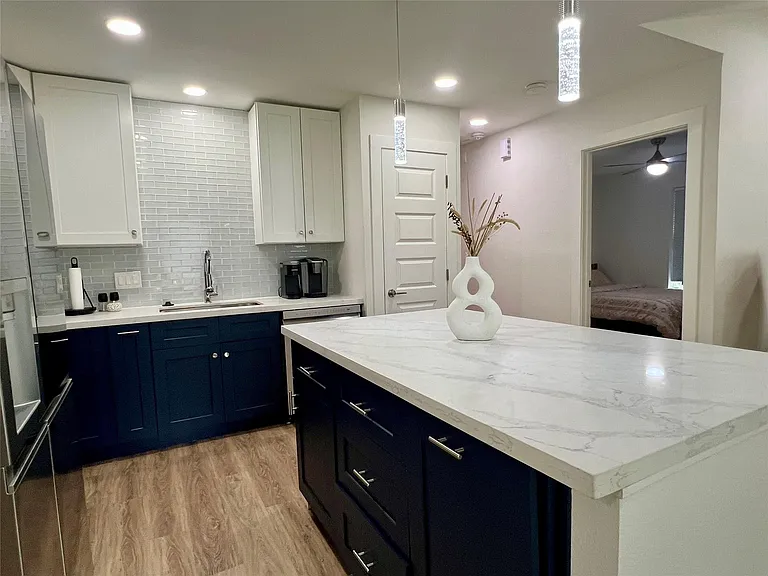 1119 Panama St — Photo 9