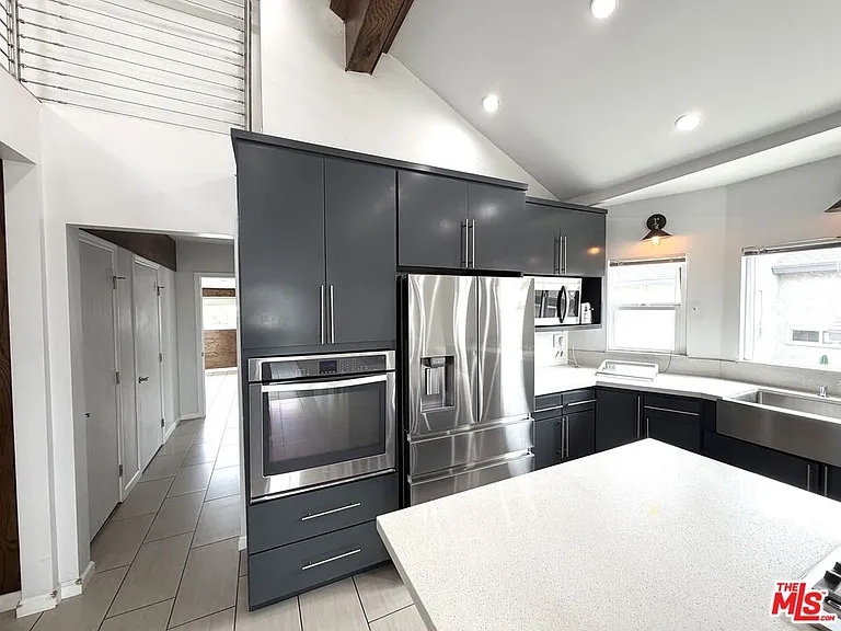624 1/2 N Benton Way — Photo 12
