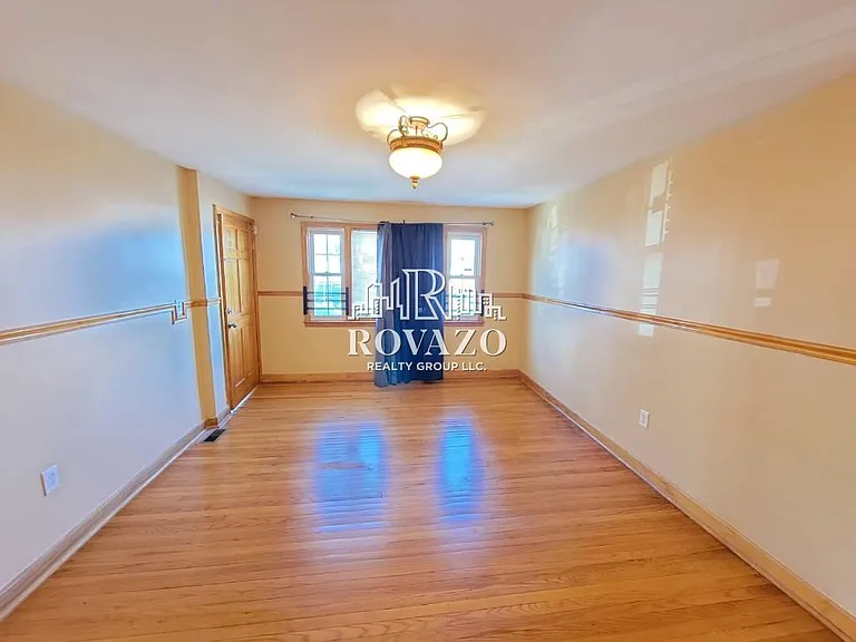 226-228 Columbia Ave #2R — Photo 3