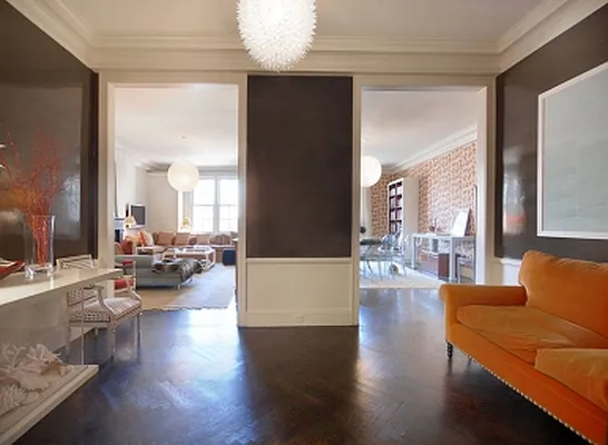 Sold by Warburg | media 2