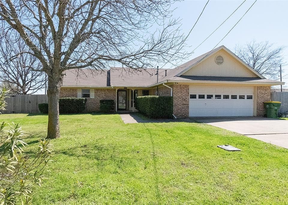 1st image of 317 South Cir