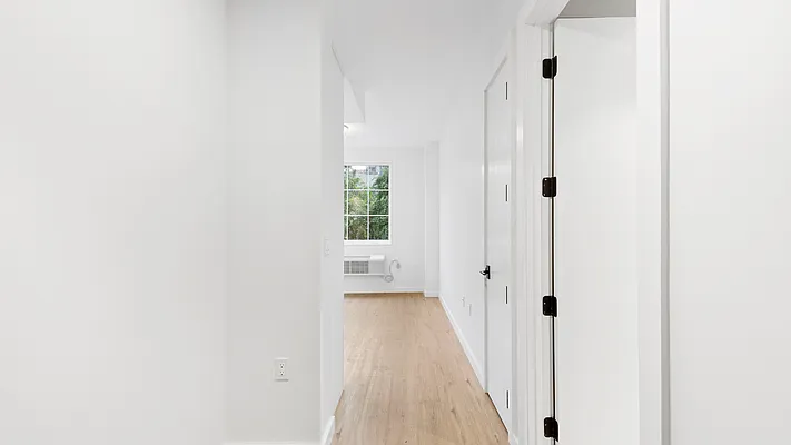 Rented by Nooklyn NYC LLC | media 45