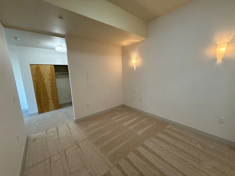 150 Liberty St NE — Photo 35