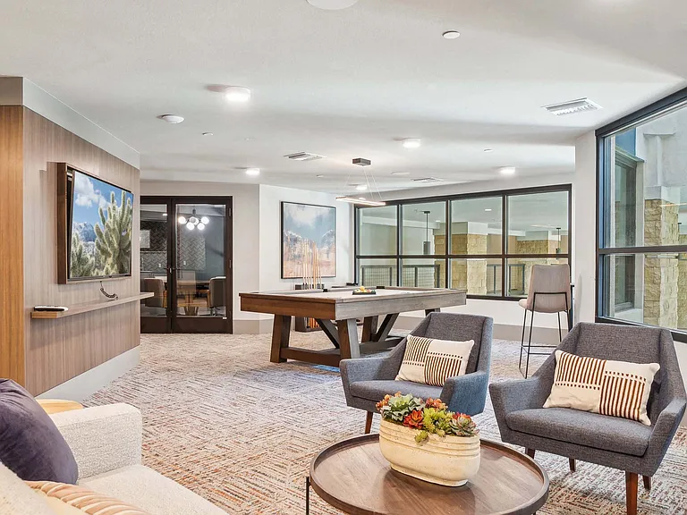 Scottsdale Grand — Photo 17