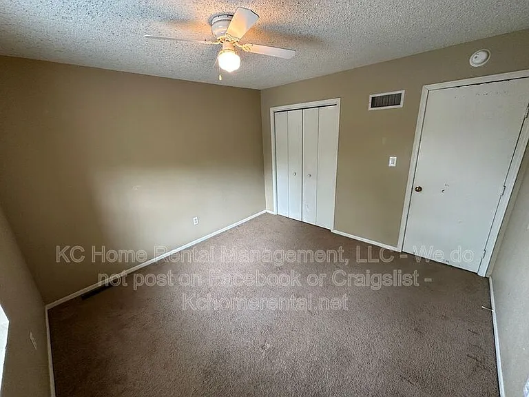 900 NW 36th Street Ter — Photo 20