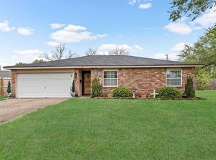 245 E Clover St, Bridge City, TX 77611
