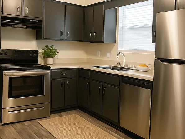 1000B Newton St N #1001-01