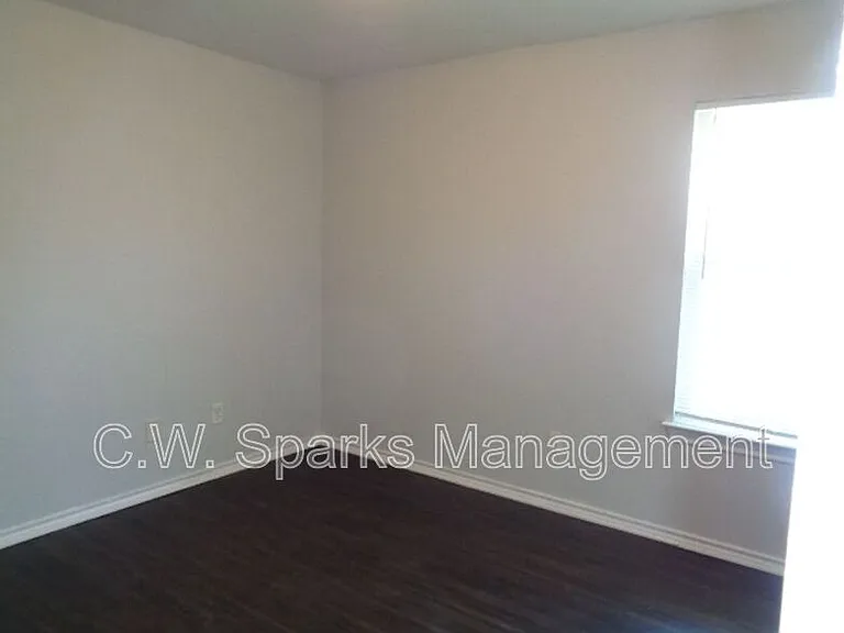 13651 Biggs St — Photo 18