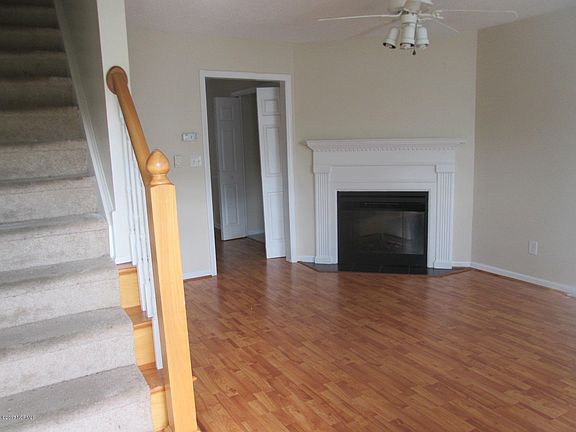 5th image of 2300 P-4 Vineyard Dr