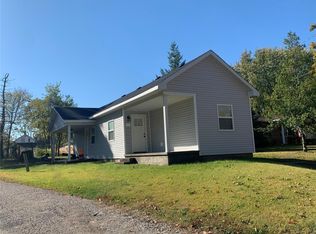 509 Pearl St, Godfrey, IL 62035