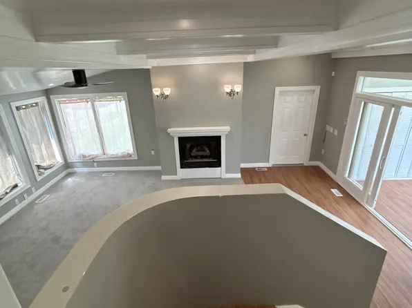 2106 W Wallen Rd, Fort Wayne, IN 46818