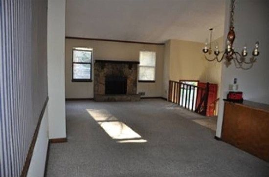 3rd image of 1413 Silver Lake Dr