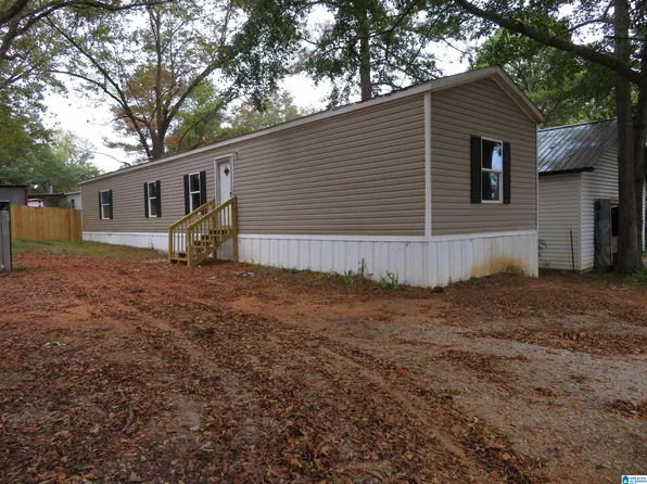 497 Daniel Dr, West Blocton, AL 35184