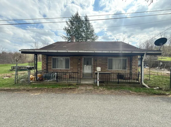 37 Woodside Dr, Mc Donald, PA 15057