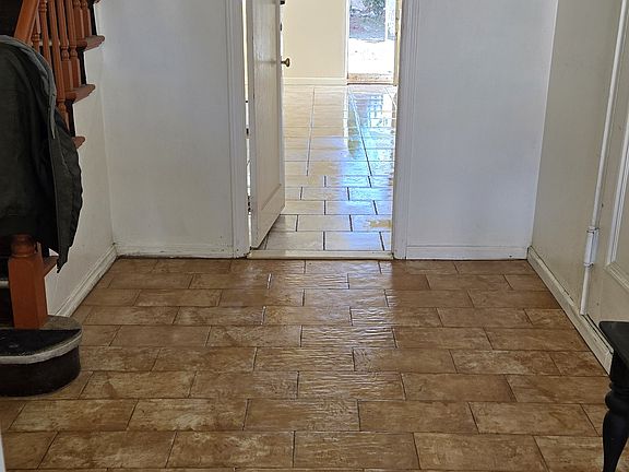 this is the front entrance from the common hallway
