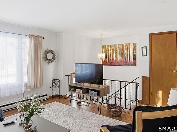 4th image of 200 Short Beach Road