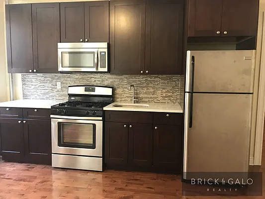 Rented by BRICK & GALO REALTY CORP | media 10