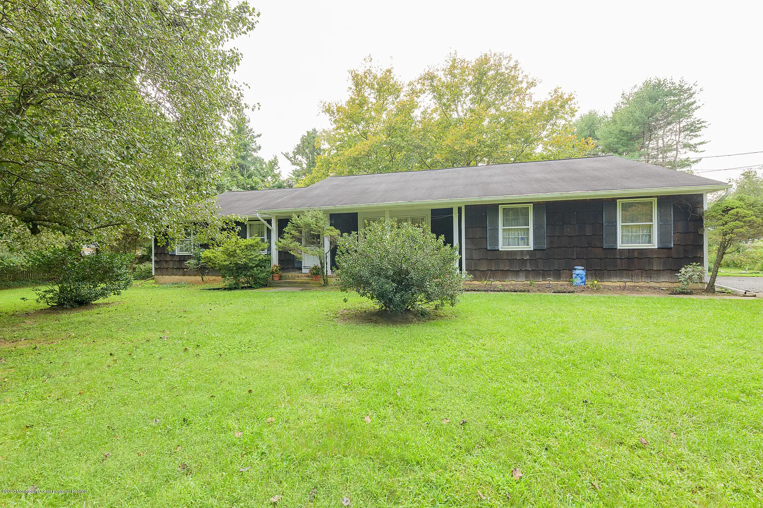 158 Hubbard Ave photo 1