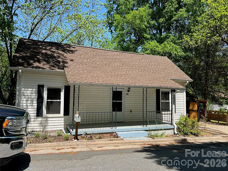 346 Nesbit Ave — Photo 2