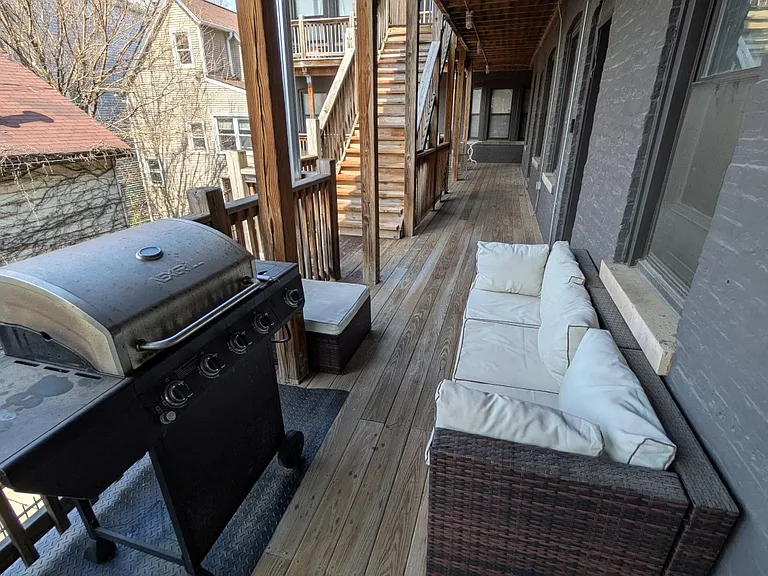 2852 N Seminary Ave #2 — Photo 17