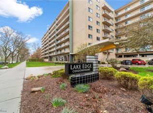 10301 Lake Ave APT 208, Cleveland, OH 44102