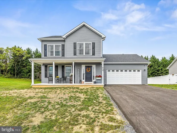 658 Duckwoods Ln, Martinsburg, WV 25403