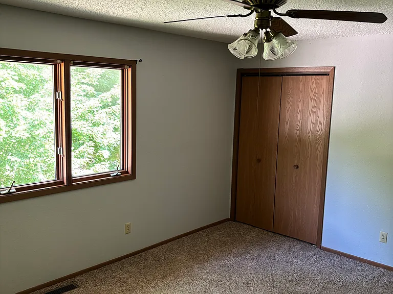 2522 Gaylord Ave — Photo 6