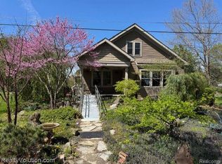 559 Heenan Dr, Lapeer, MI 48446