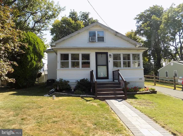 1933 Fernbrook Ave, Feasterville Trevose, PA 19053