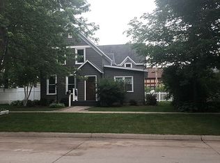 305 E Union St, Manchester, IA 52057