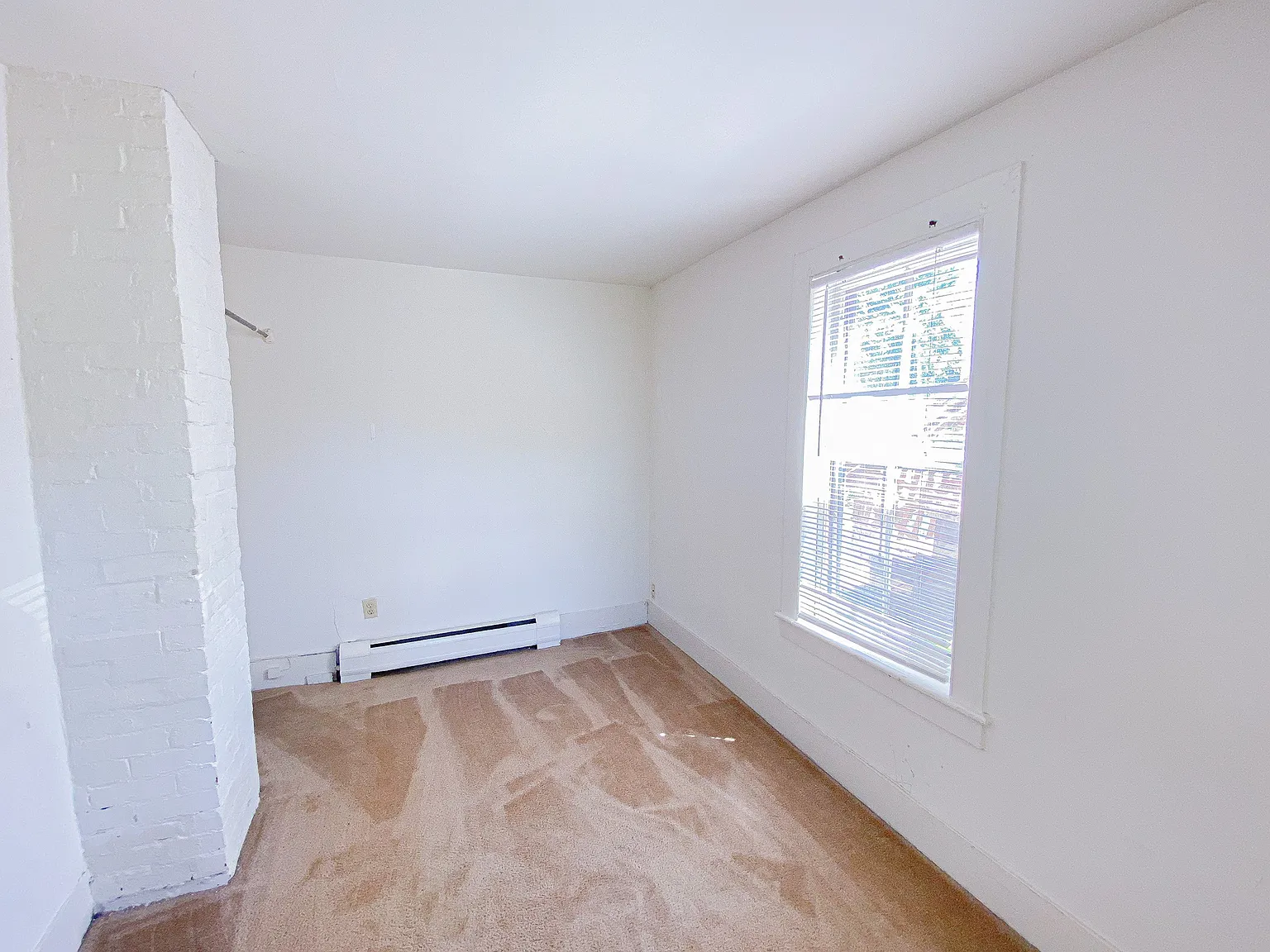 2 bed, 800 sqft, $1,350 — Photo 2