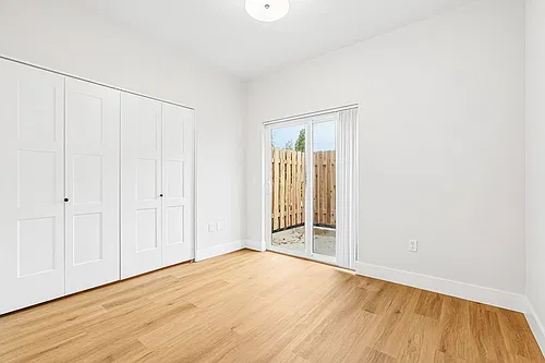 Floor plan 306