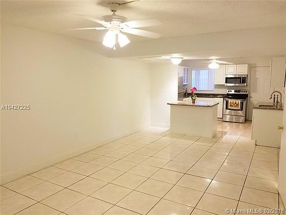 4th image of 1521 NE 150th St APT 103