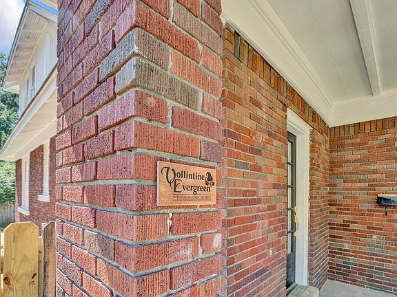 3rd image of 693 N Idlewild St