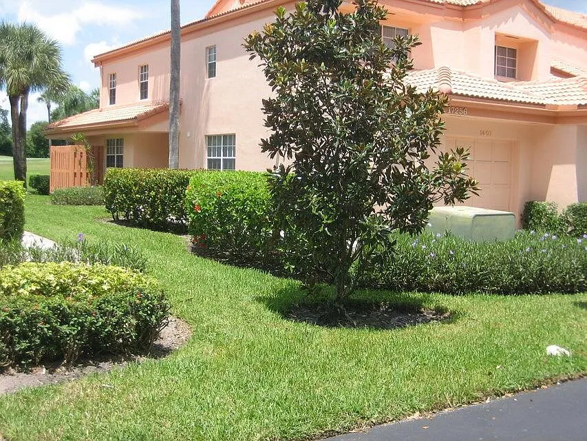 2 bed, 2.0 bath, 1271 sqft, $5,800 — Photo 1