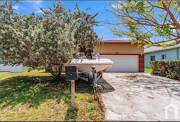 4 bed, 1934 sqft, $4,000 — Photo 4