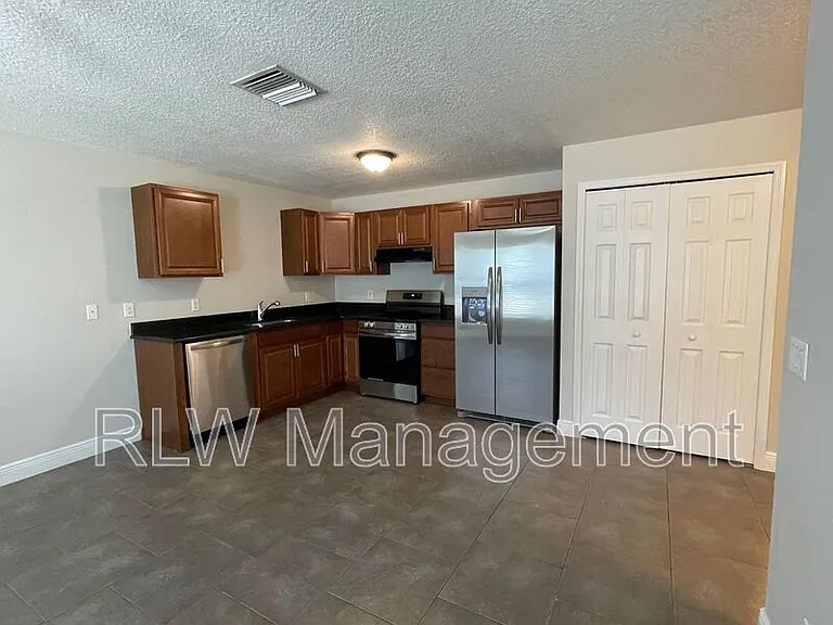 528 E Citrus Ave #1 — Photo 4