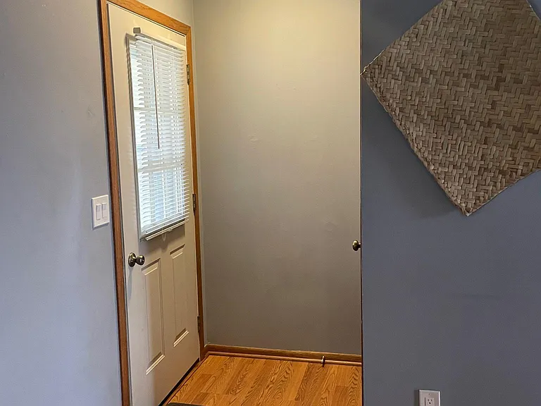 525 Maple St — Photo 6
