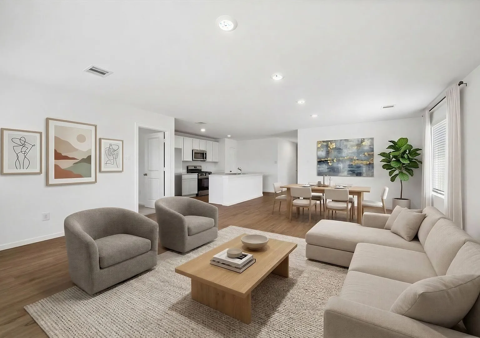 Move-in Ready Home in Tavola West for Lease! — Photo 2