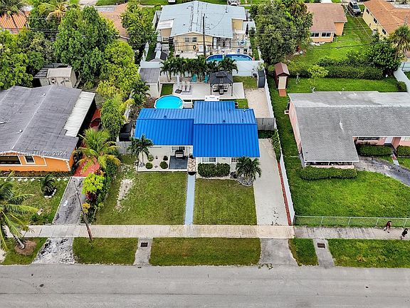 3rd image of 17400 NW 16th Ave