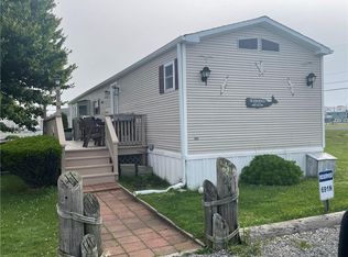 691N Succotash Rd, South Kingstown, RI 02879