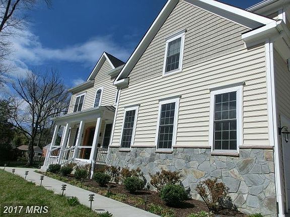 2nd image of 7016 Murray Ln