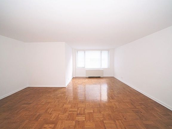 3rd image of 160 E 84th St APT 2A