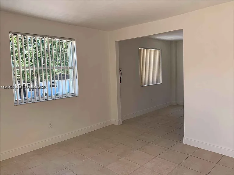4245 NW 24th Ave — Photo 5