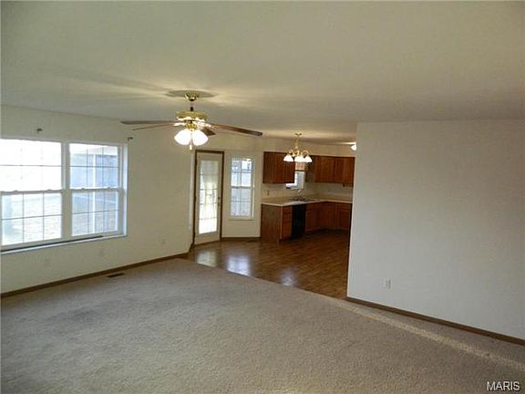 5th image of 1212 White Oak Ct
