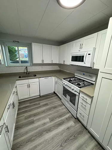902 Erdner Ave Photo 1