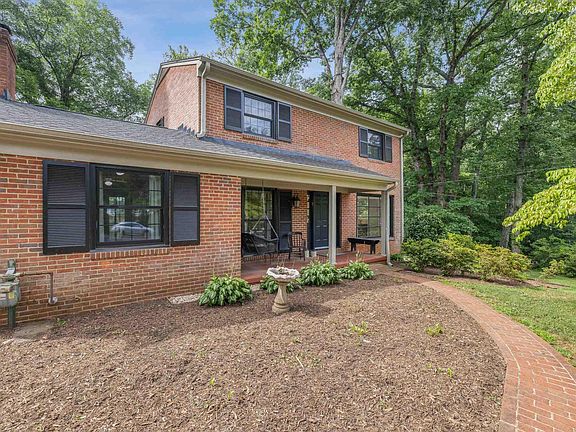 4th image of 102 Angus Ct