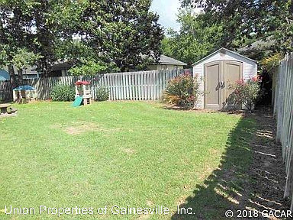 2nd image of 8524 SW 68th Rd